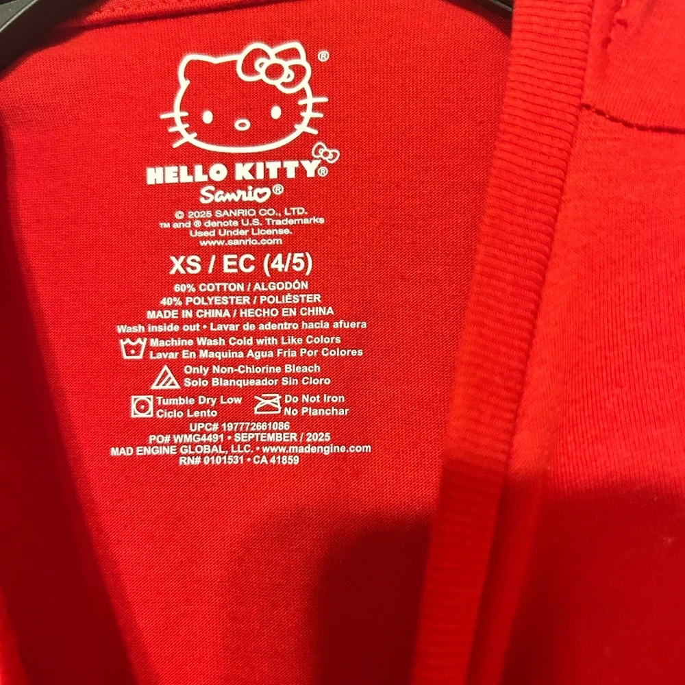 Hello Kitty Girls‎ XS 4-5 Graphic T-Shirt Red